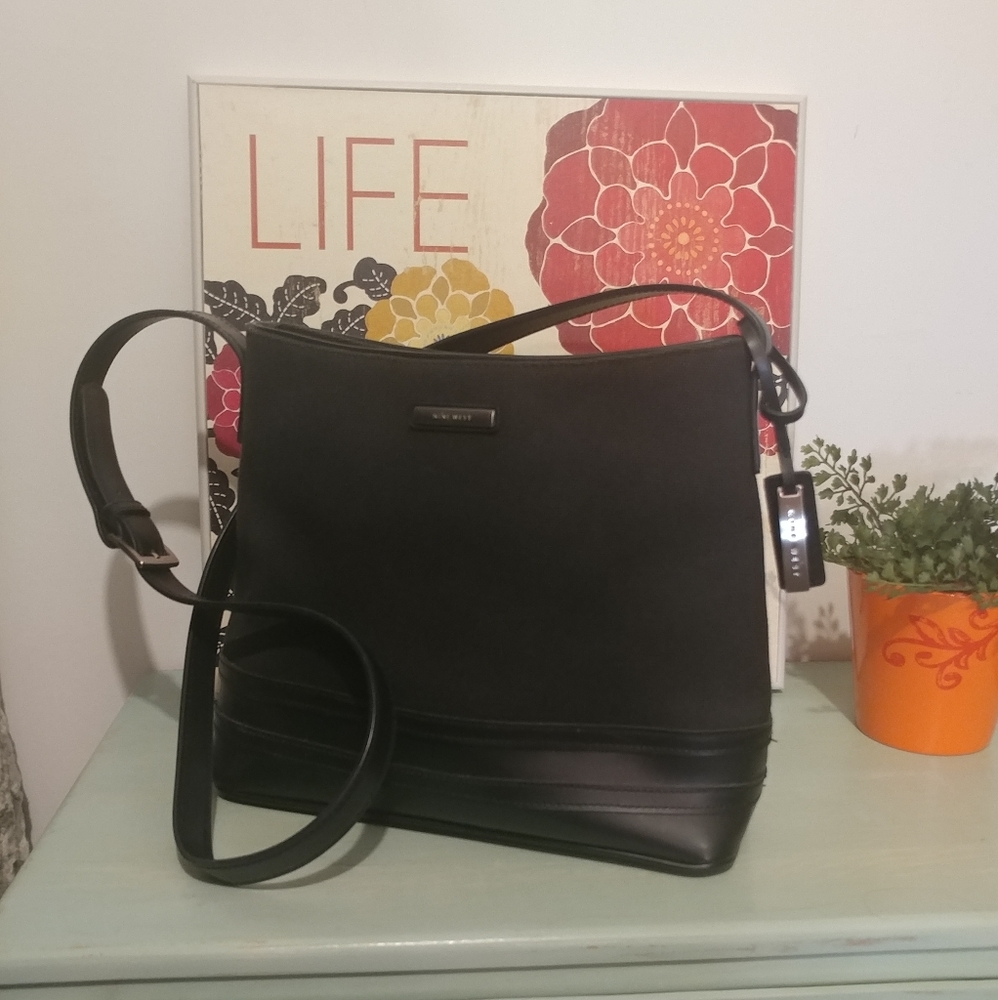 Black Nine West thick crossbody/shoulder/bag 👛